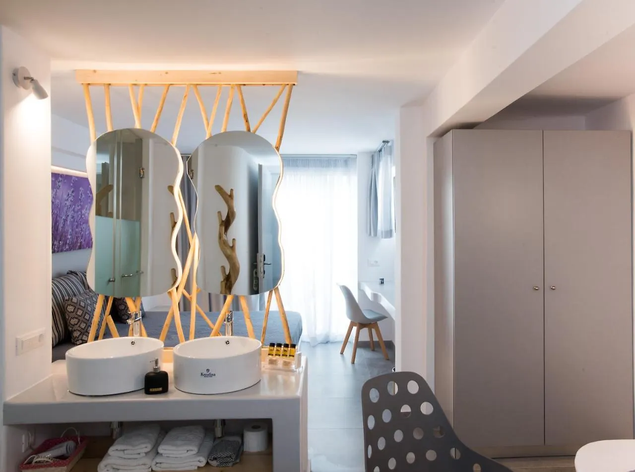 Mina Studios Platys Gialos  Lejlighedshotel
